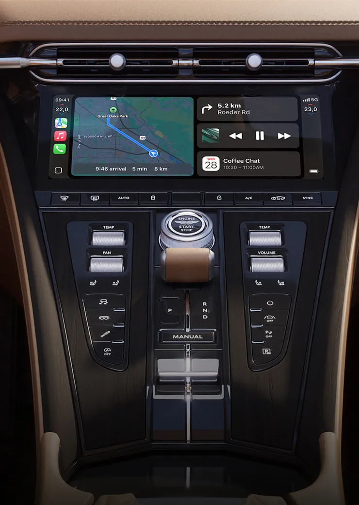 Aston Martin Apple CarPlay Ultra®