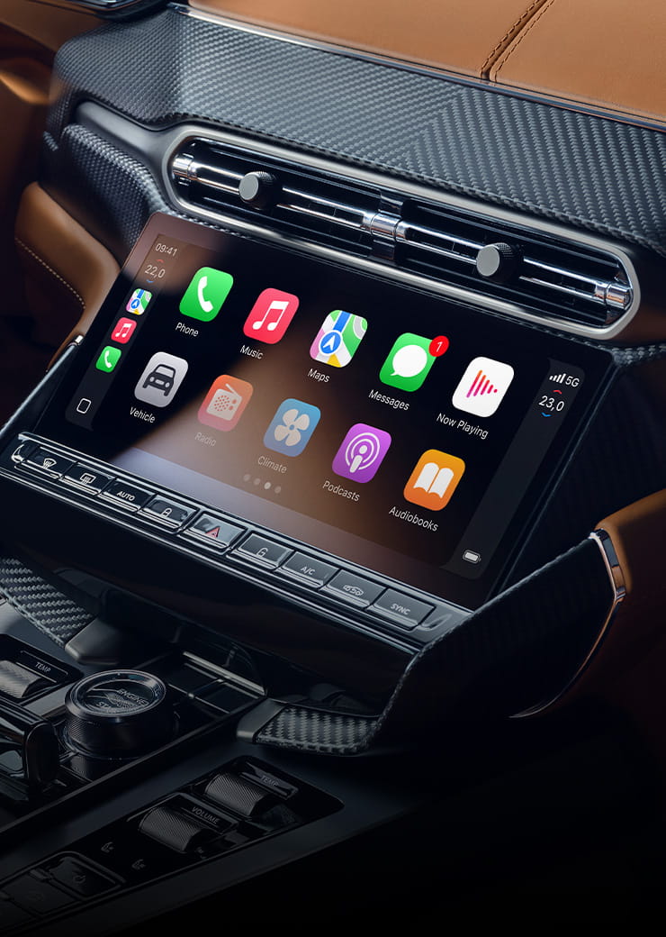 Aston Martin Infotainment