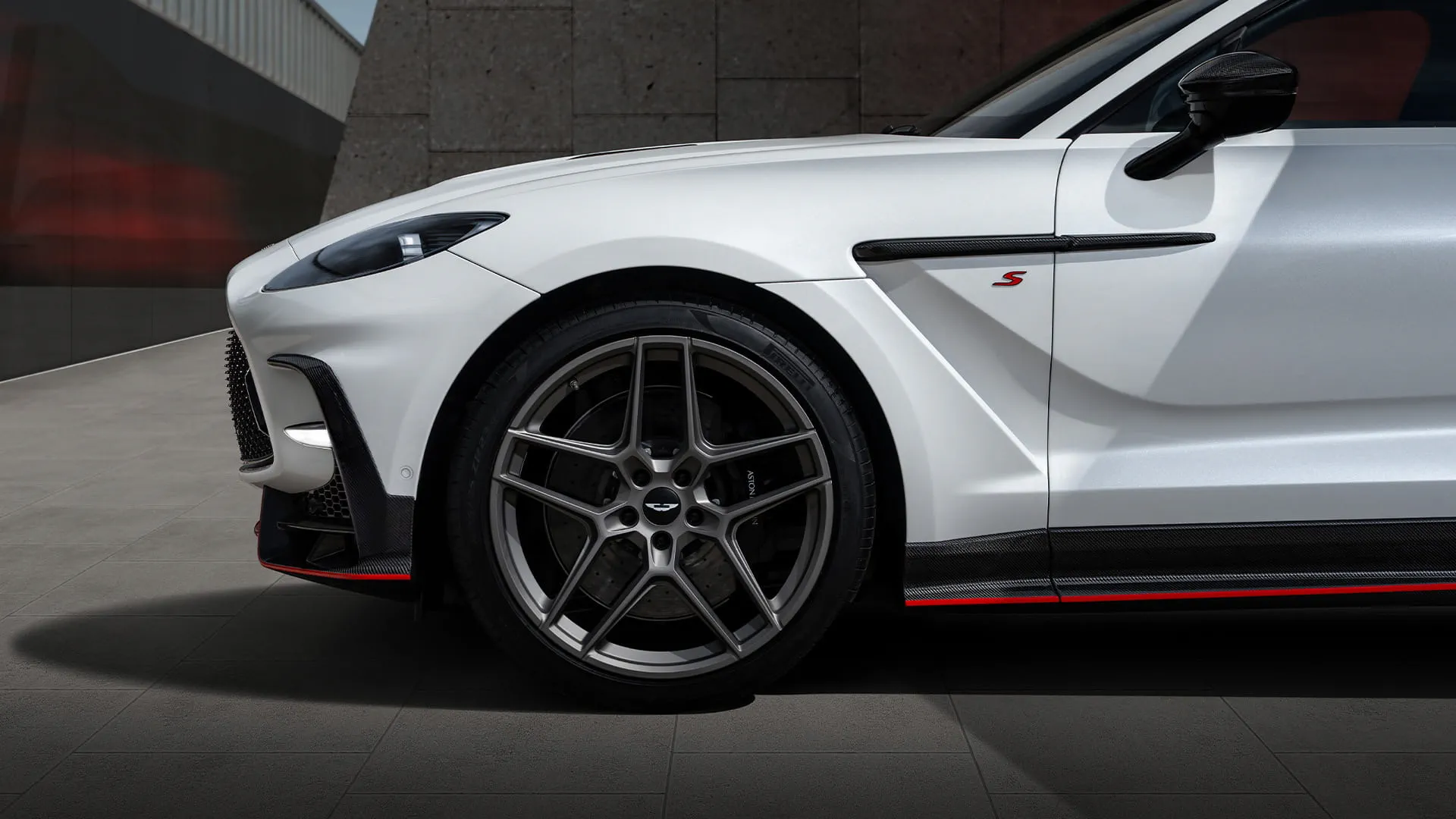 Aston Martin Exterior banner